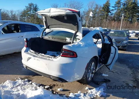 2021 Dodge Charger Sxt Awd z USA, uszkodzony, nr VIN 2C3CDXJG5MH661521